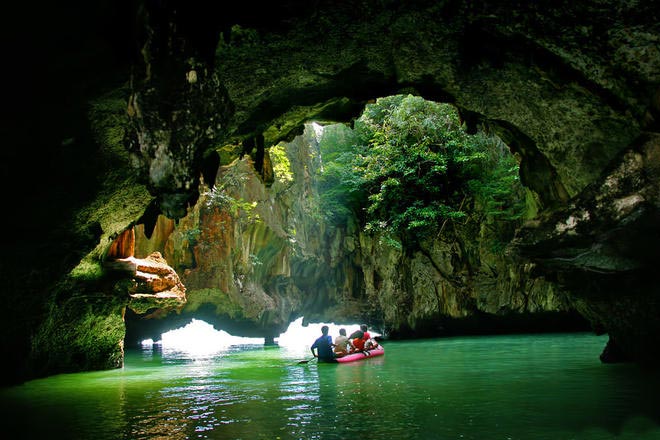 Hong Island by Sea Canoe